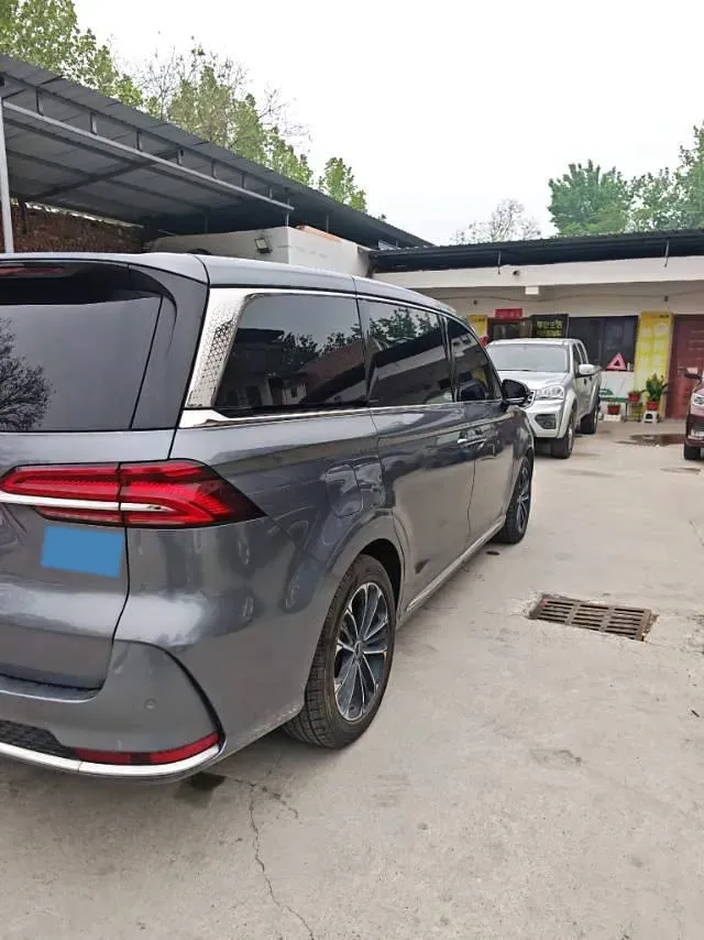 2022 Roewe iMAX8 2.0T 234HP L4 8AT,autocango,china used car exporter,china ev exporter,chinese used car exporter,chinese used ev exporter