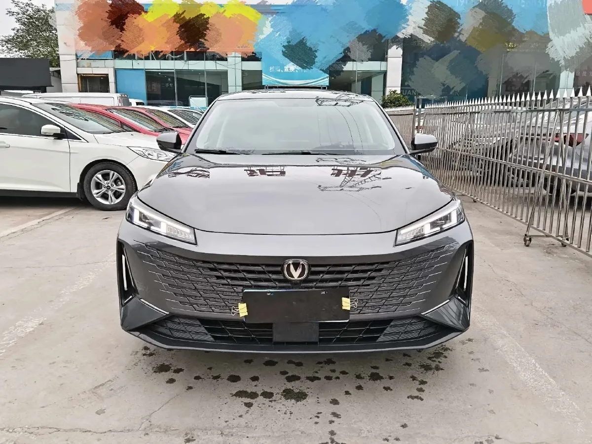 2023 ChangAn Oshan Z6 1.5T 188HP L4 7DCT,autocango,china used car exporter,china ev exporter,chinese used car exporter,chinese used ev exporter