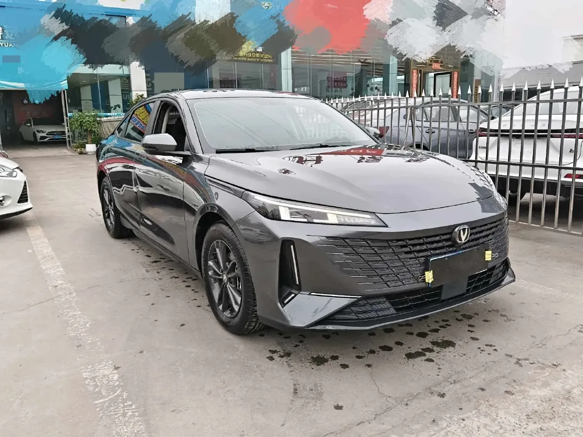 2023 ChangAn Oshan Z6 1.5T 188HP L4 7DCT,autocango,china used car exporter,china ev exporter,chinese used car exporter,chinese used ev exporter