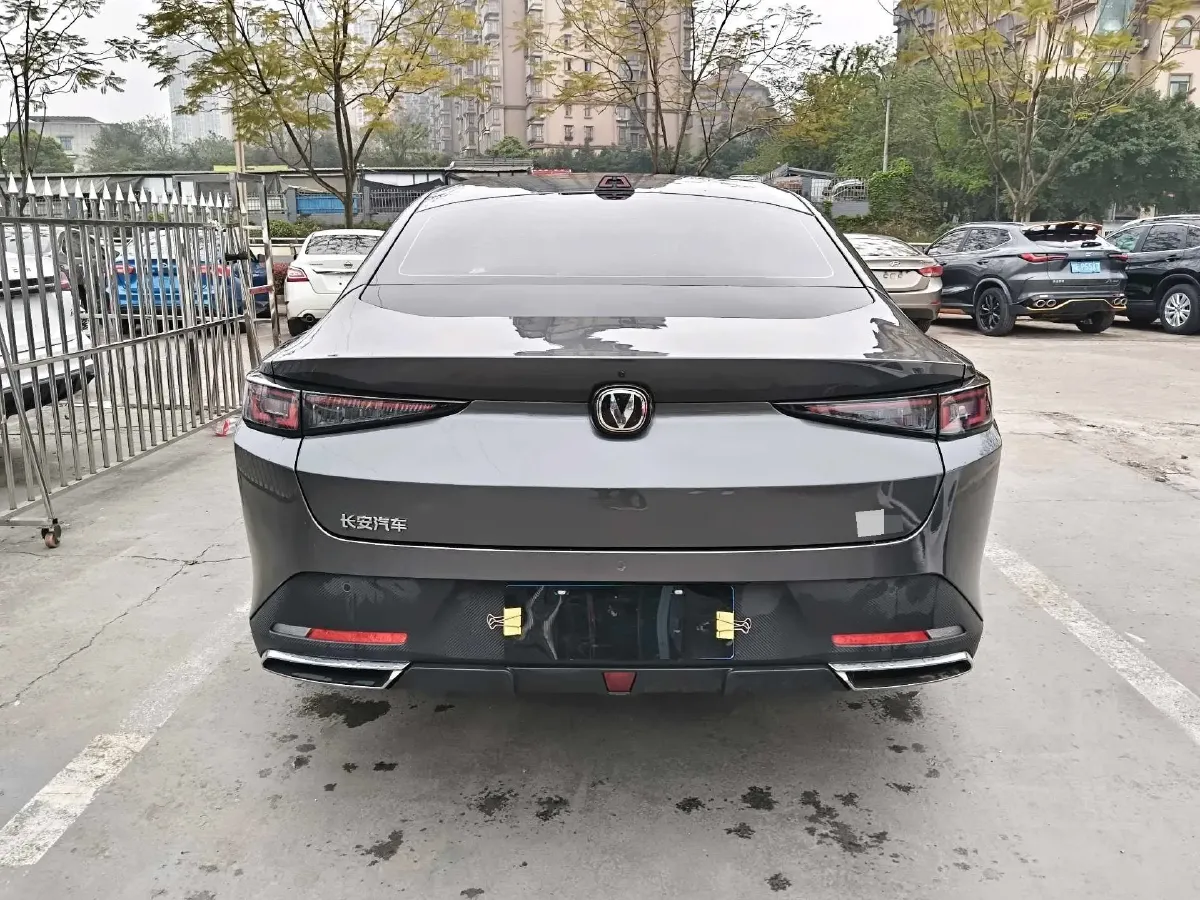 2023 ChangAn Oshan Z6 1.5T 188HP L4 7DCT,autocango,china used car exporter,china ev exporter,chinese used car exporter,chinese used ev exporter