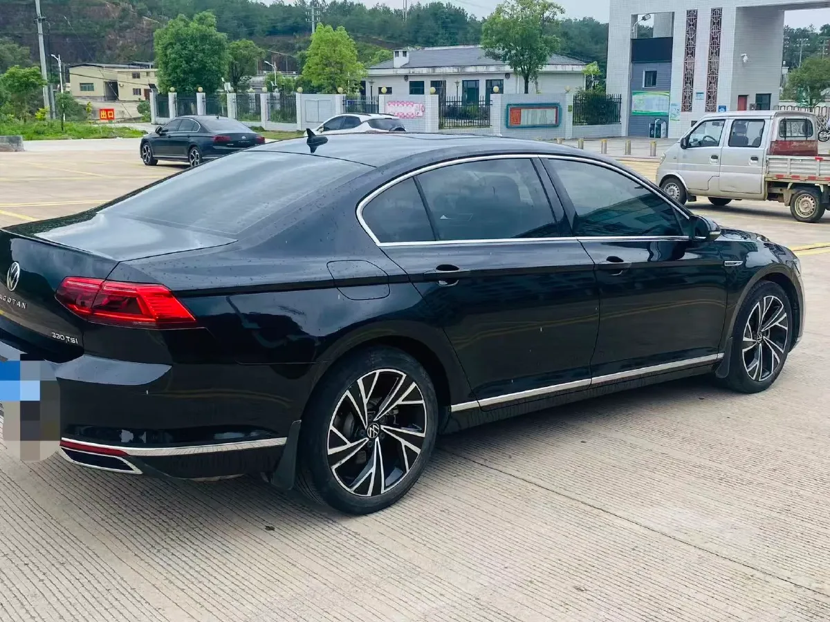 2020 Volkswagen Magotan 2.0T 186HP L4 7DCT,autocango,china used car exporter,china ev exporter,chinese used car exporter,chinese used ev exporter