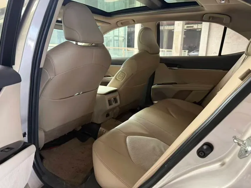 2019 Toyota Camry 2.5L 209HP L4 8AT,autocango,china used car exporter,china ev exporter,chinese used car exporter,chinese used ev exporter