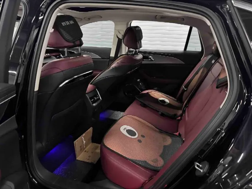 2024 HongQi H5 1.5T 169HP L4 7DCT,autocango,china used car exporter,china ev exporter,chinese used car exporter,chinese used ev exporter