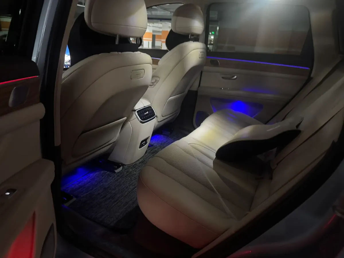 2024 AITO AITO M7 1.5T 152HP L4 REEV 40KWH,autocango,china used car exporter,china ev exporter,chinese used car exporter,chinese used ev exporter