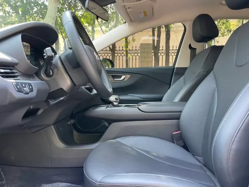 2022 HongQi E-QM5 BEV 54KWH,autocango,china used car exporter,china ev exporter,chinese used car exporter,chinese used ev exporter
