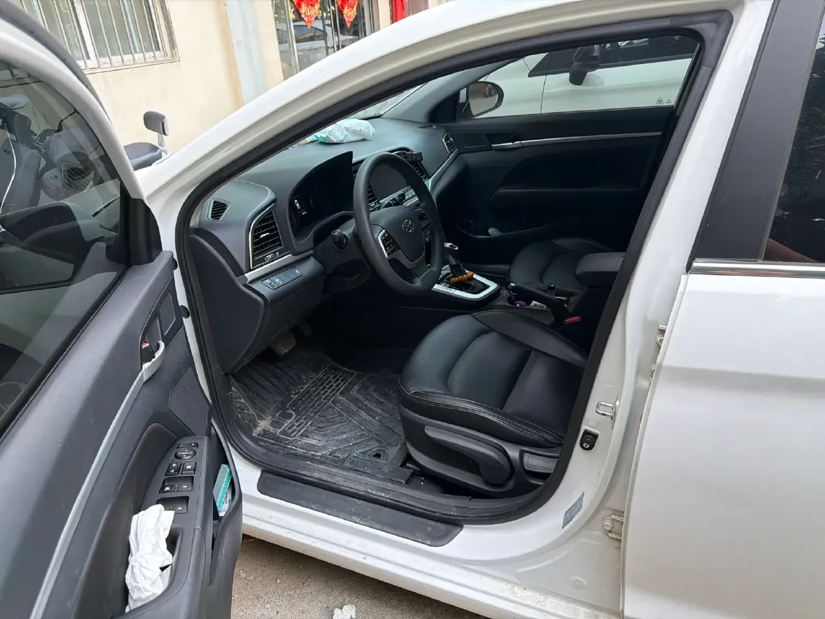 2016 Hyundai Elantra 1.6L 130HP L4 6AT,autocango,china used car exporter,china ev exporter,chinese used car exporter,chinese used ev exporter