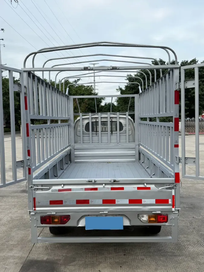 2022 WuLing RongGuang New Truck 1.8L 125HP L4 5MT,autocango,china used car exporter,china ev exporter,chinese used car exporter,chinese used ev exporter
