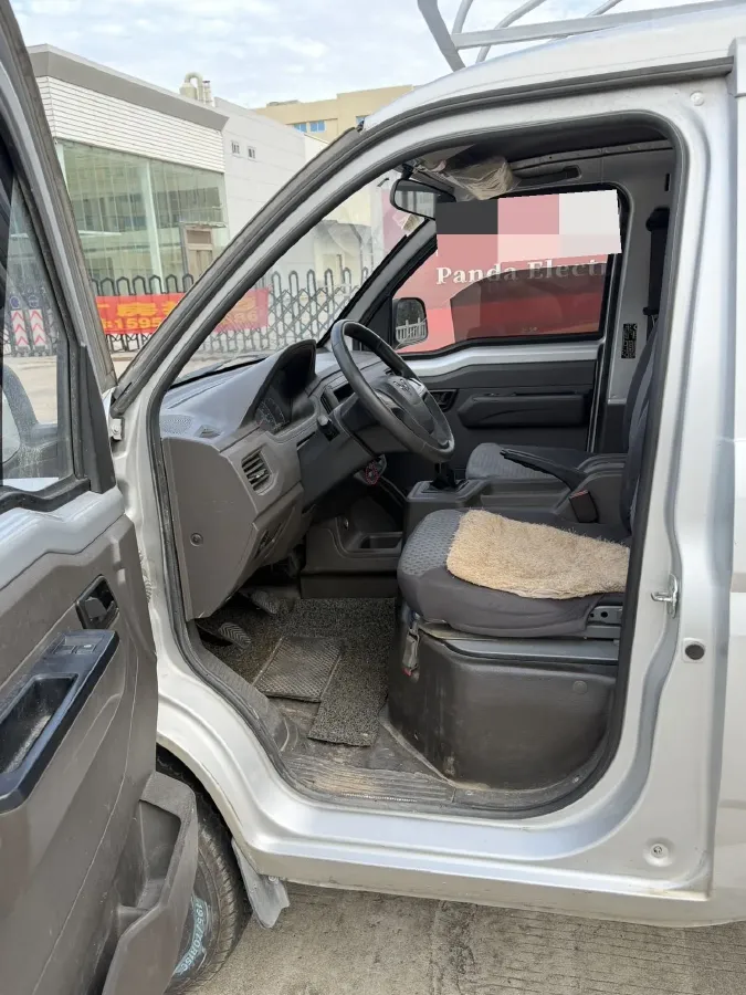 2022 WuLing RongGuang New Truck 1.8L 125HP L4 5MT,autocango,china used car exporter,china ev exporter,chinese used car exporter,chinese used ev exporter