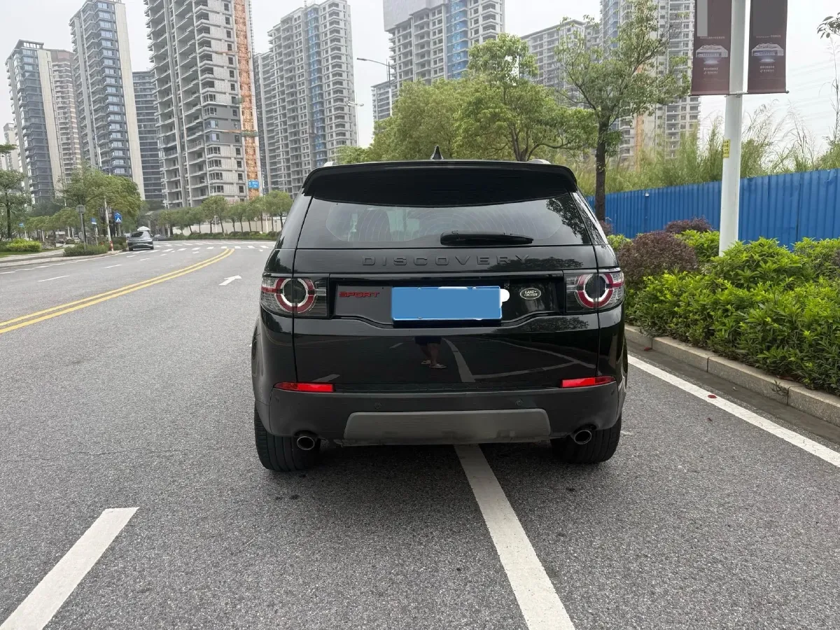 2018 Land Rover Discovery Sport 2.0T 241HP L4 9AT,autocango,china used car exporter,china ev exporter,chinese used car exporter,chinese used ev exporter