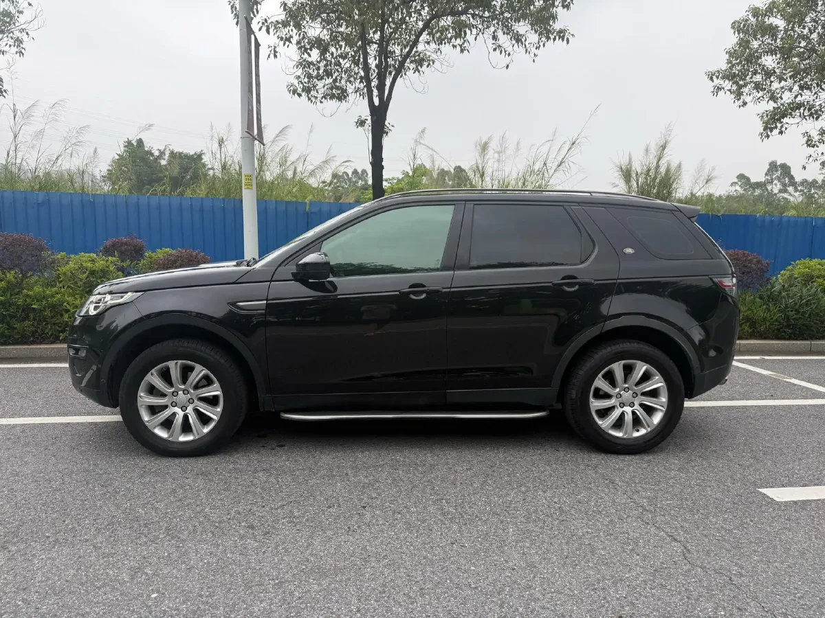 2018 Land Rover Discovery Sport 2.0T 241HP L4 9AT,autocango,china used car exporter,china ev exporter,chinese used car exporter,chinese used ev exporter