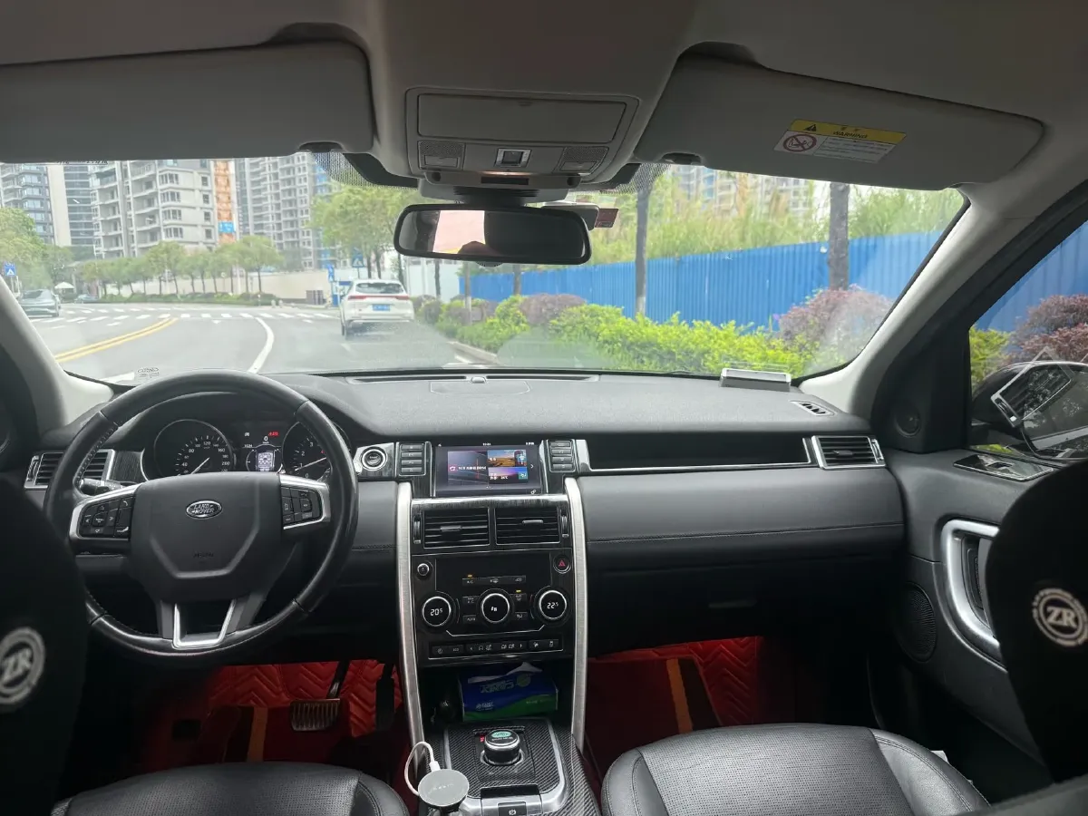 2018 Land Rover Discovery Sport 2.0T 241HP L4 9AT,autocango,china used car exporter,china ev exporter,chinese used car exporter,chinese used ev exporter