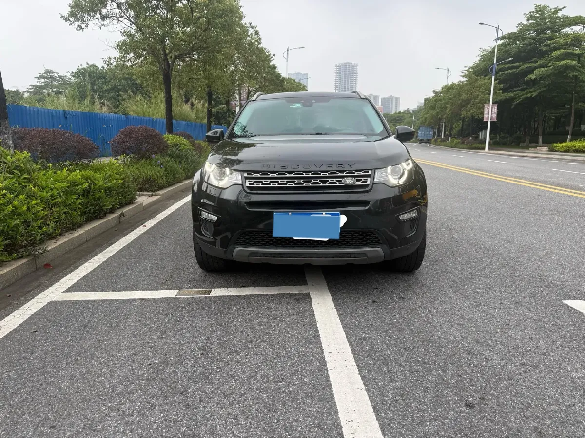 2018 Land Rover Discovery Sport 2.0T 241HP L4 9AT,autocango,china used car exporter,china ev exporter,chinese used car exporter,chinese used ev exporter