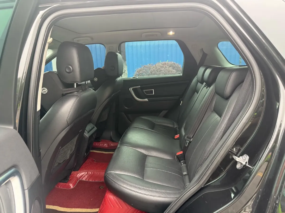 2018 Land Rover Discovery Sport 2.0T 241HP L4 9AT,autocango,china used car exporter,china ev exporter,chinese used car exporter,chinese used ev exporter