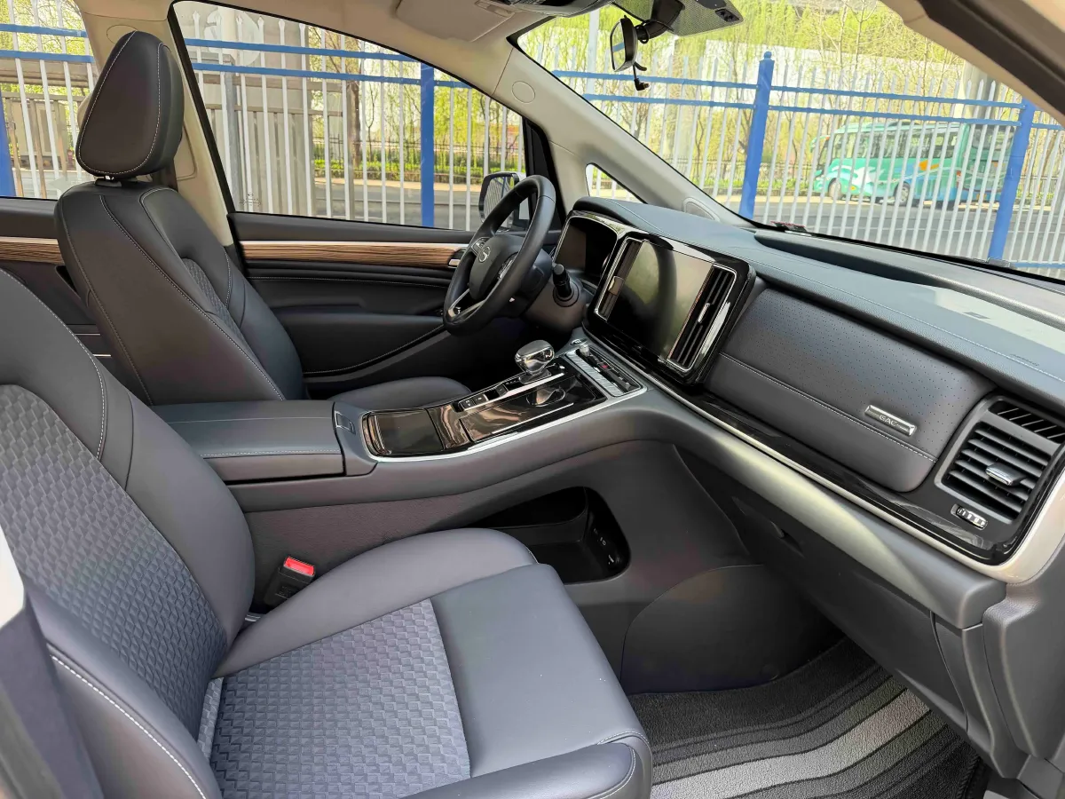 2024 GAC Trumpchi M8 2.0T 252HP L4 8AT,autocango,china used car exporter,china ev exporter,chinese used car exporter,chinese used ev exporter