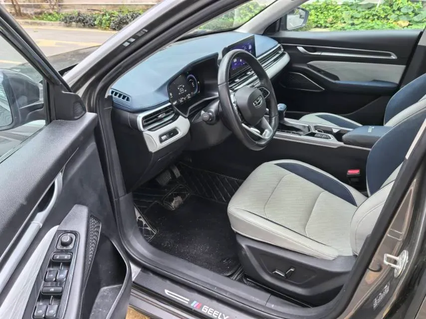 2022 Geely Emgrand 1.5L 114HP L4 CVT,autocango,china used car exporter,china ev exporter,chinese used car exporter,chinese used ev exporter