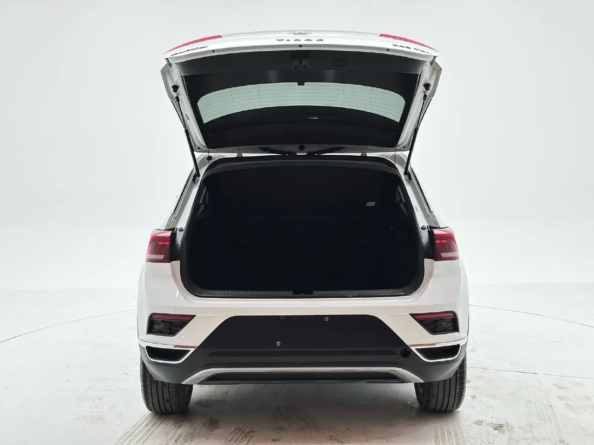 2022 Volkswagen T-Roc 1.4T 150HP L4 7DCT,autocango,china used car exporter,china ev exporter,chinese used car exporter,chinese used ev exporter