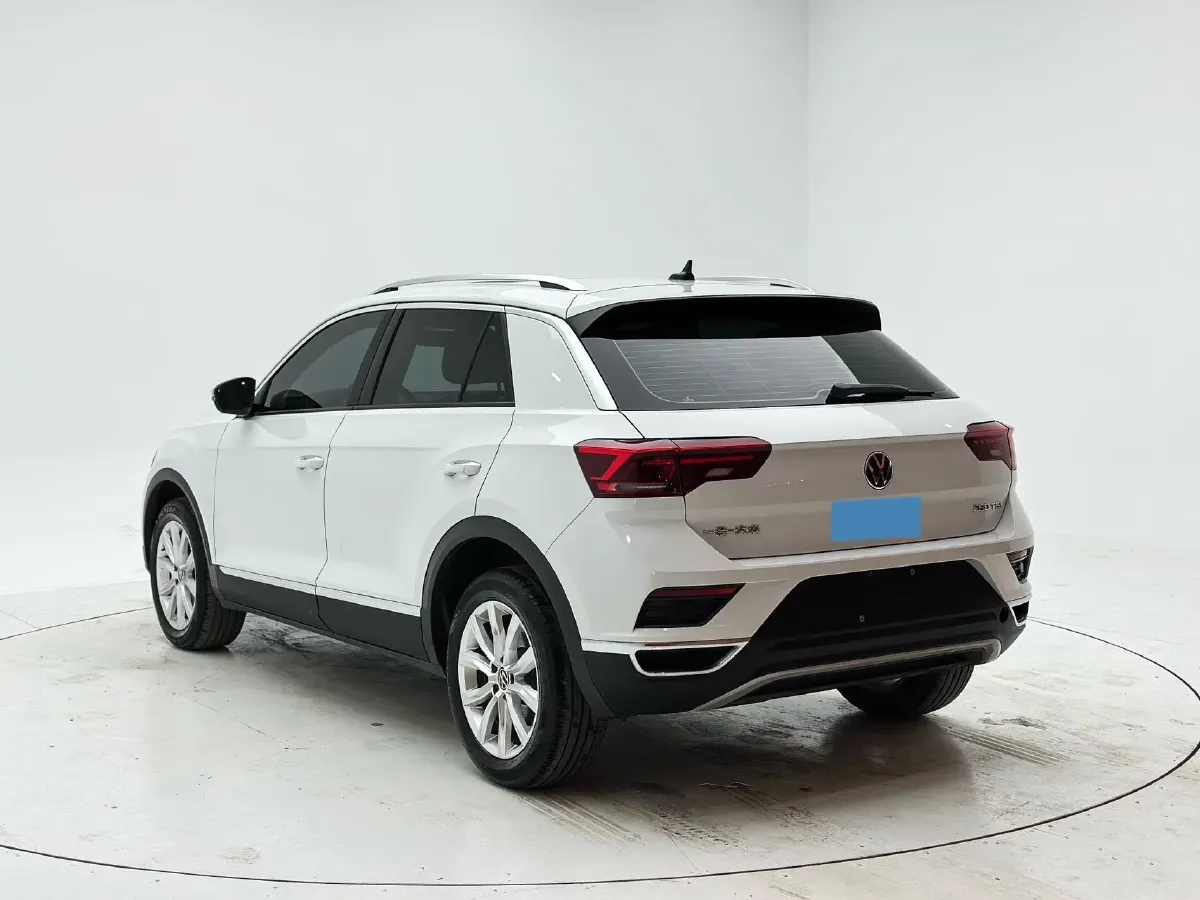 2022 Volkswagen T-Roc 1.4T 150HP L4 7DCT,autocango,china used car exporter,china ev exporter,chinese used car exporter,chinese used ev exporter