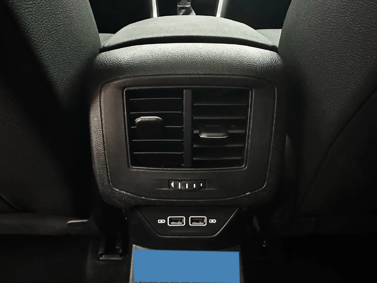 2022 Volkswagen T-Roc 1.4T 150HP L4 7DCT,autocango,china used car exporter,china ev exporter,chinese used car exporter,chinese used ev exporter