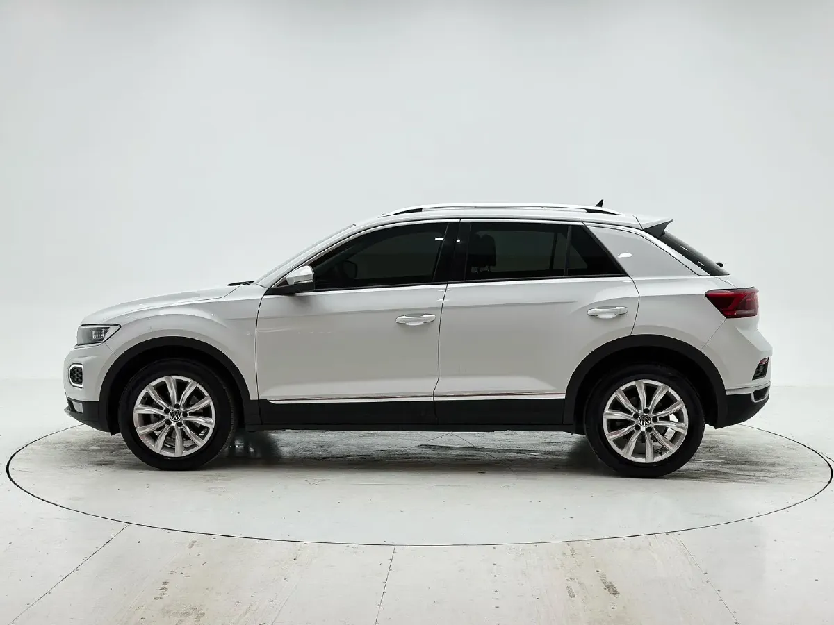 2022 Volkswagen T-Roc 1.4T 150HP L4 7DCT,autocango,china used car exporter,china ev exporter,chinese used car exporter,chinese used ev exporter