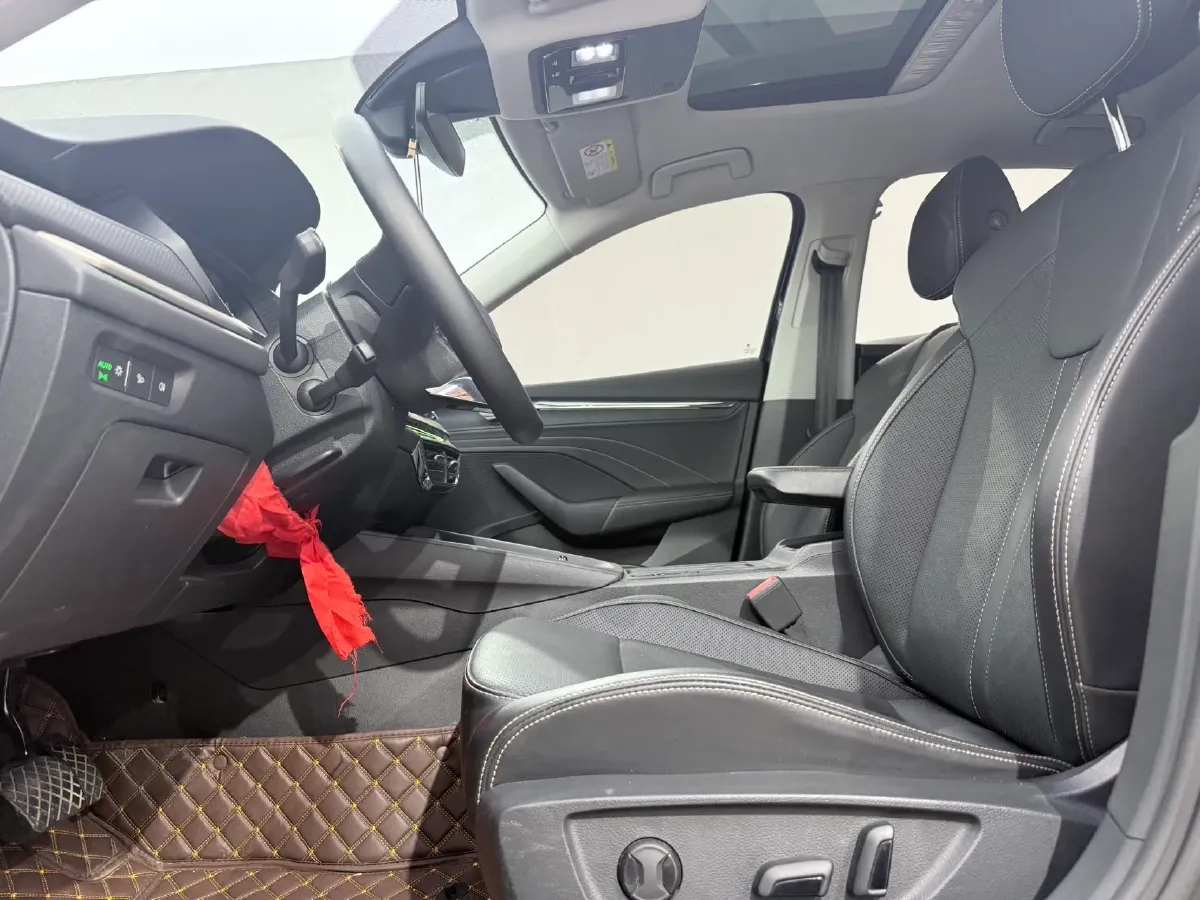 2022 Skoda Octavia 1.4T 150HP L4 7DCT,autocango,china used car exporter,china ev exporter,chinese used car exporter,chinese used ev exporter
