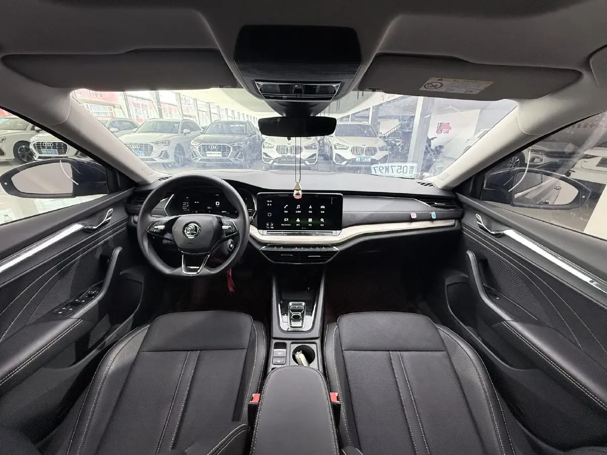 2022 Skoda Octavia 1.4T 150HP L4 7DCT,autocango,china used car exporter,china ev exporter,chinese used car exporter,chinese used ev exporter