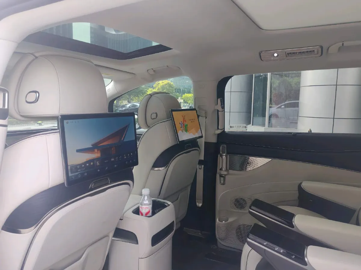 2024 Denza D9 1.5T 139HP L4 E-CVT PHEV 40KWH,autocango,china used car exporter,china ev exporter,chinese used car exporter,chinese used ev exporter