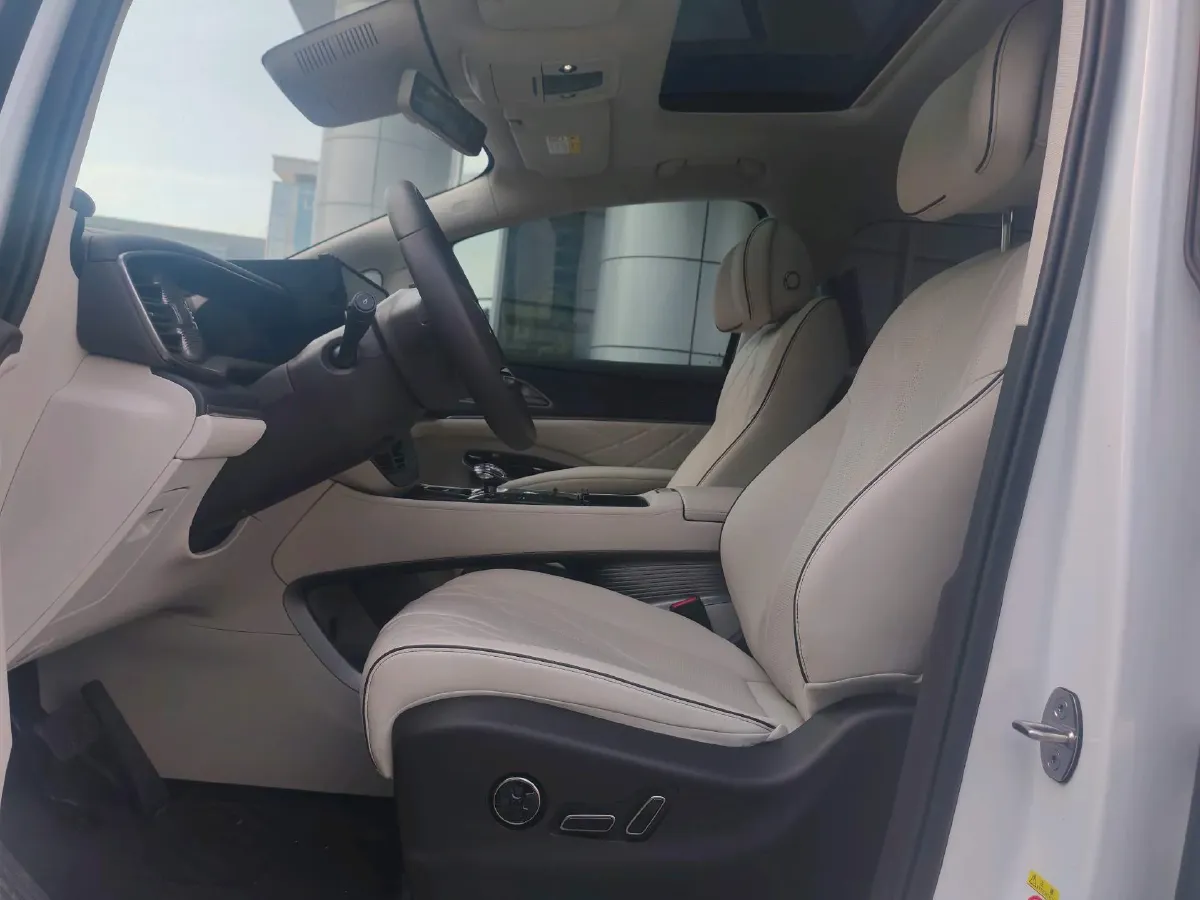 2024 Denza D9 1.5T 139HP L4 E-CVT PHEV 40KWH,autocango,china used car exporter,china ev exporter,chinese used car exporter,chinese used ev exporter
