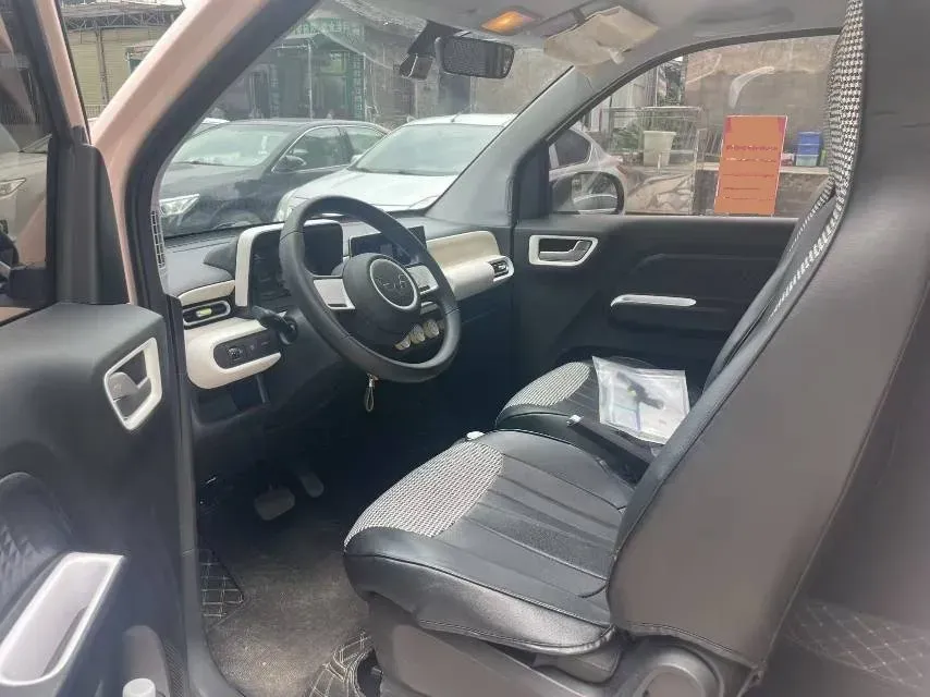 2024 WuLing HongGuang MINI EV BEV 17.3KWH,autocango,china used car exporter,china ev exporter,chinese used car exporter,chinese used ev exporter