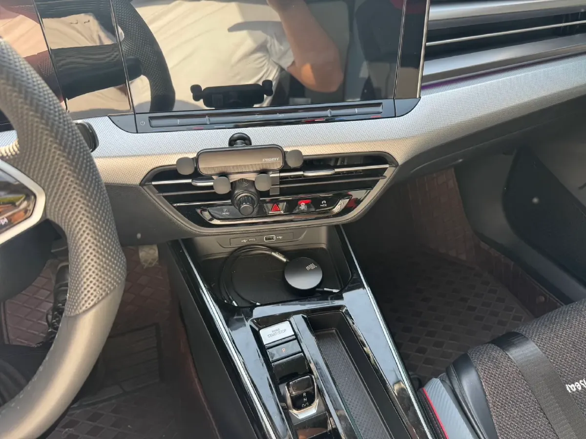 2025 Volkswagen Lamando 1.4T 150HP L4 7DCT,autocango,china used car exporter,china ev exporter,chinese used car exporter,chinese used ev exporter