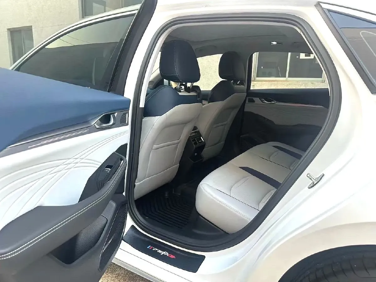 2021 Geely Preface 2.0T 190HP L4 7DCT,autocango,china used car exporter,china ev exporter,chinese used car exporter,chinese used ev exporter