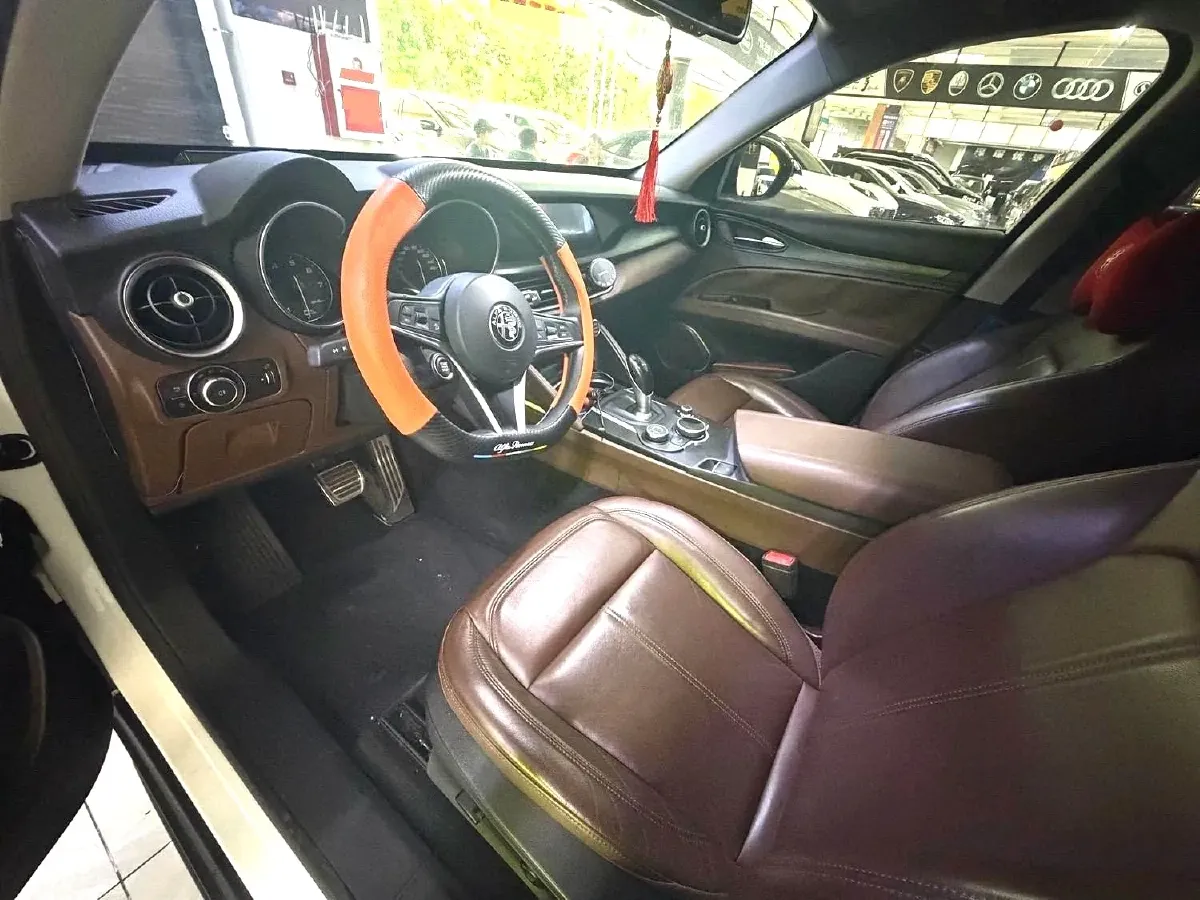 2017 Lexus NX 2.0T 238HP L4 6AT,autocango,china used car exporter,china ev exporter,chinese used car exporter,chinese used ev exporter
