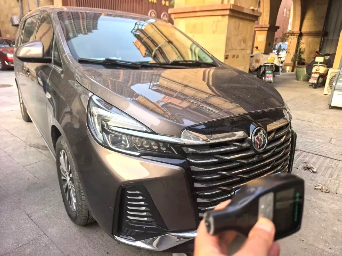 2023 Buick GL8 2.0T 237HP L4 9AT,autocango,china used car exporter,china ev exporter,chinese used car exporter,chinese used ev exporter