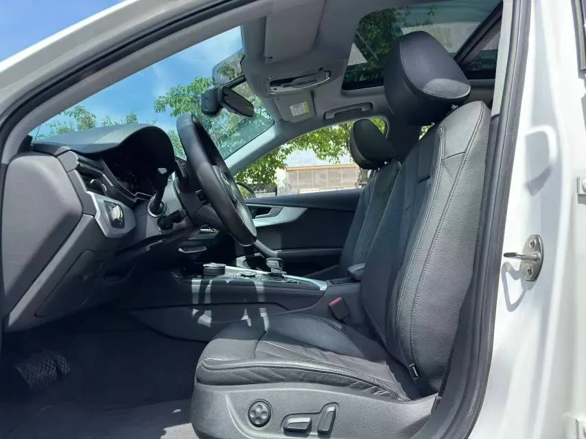 2019 Audi A4L 2.0T 190HP L4 7DCT,autocango,china used car exporter,china ev exporter,chinese used car exporter,chinese used ev exporter