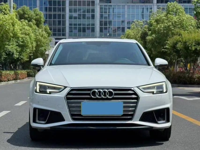 2019 Audi A4L 2.0T 190HP L4 7DCT,autocango,china used car exporter,china ev exporter,chinese used car exporter,chinese used ev exporter