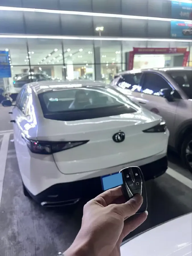 2024 ChangAn Eado 1.5T 170HP L4 7DCT,autocango,china used car exporter,china ev exporter,chinese used car exporter,chinese used ev exporter