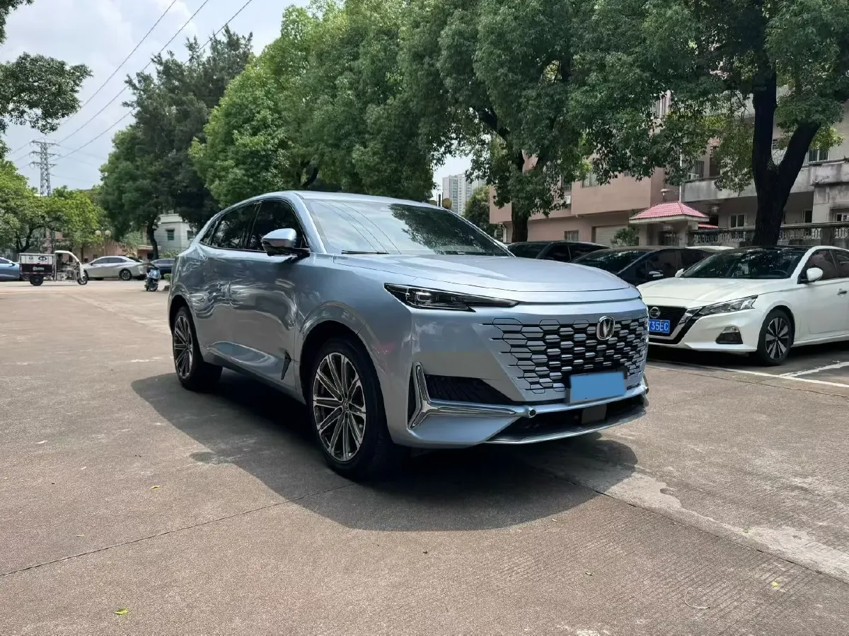 2021 ChangAn UNI-K 2.0T 233HP L4 8AT,autocango,china used car exporter,china ev exporter,chinese used car exporter,chinese used ev exporter