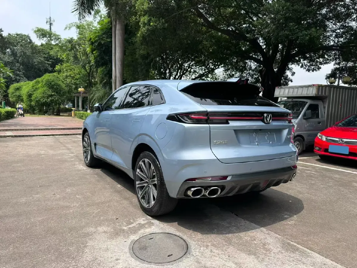 2021 ChangAn UNI-K 2.0T 233HP L4 8AT,autocango,china used car exporter,china ev exporter,chinese used car exporter,chinese used ev exporter