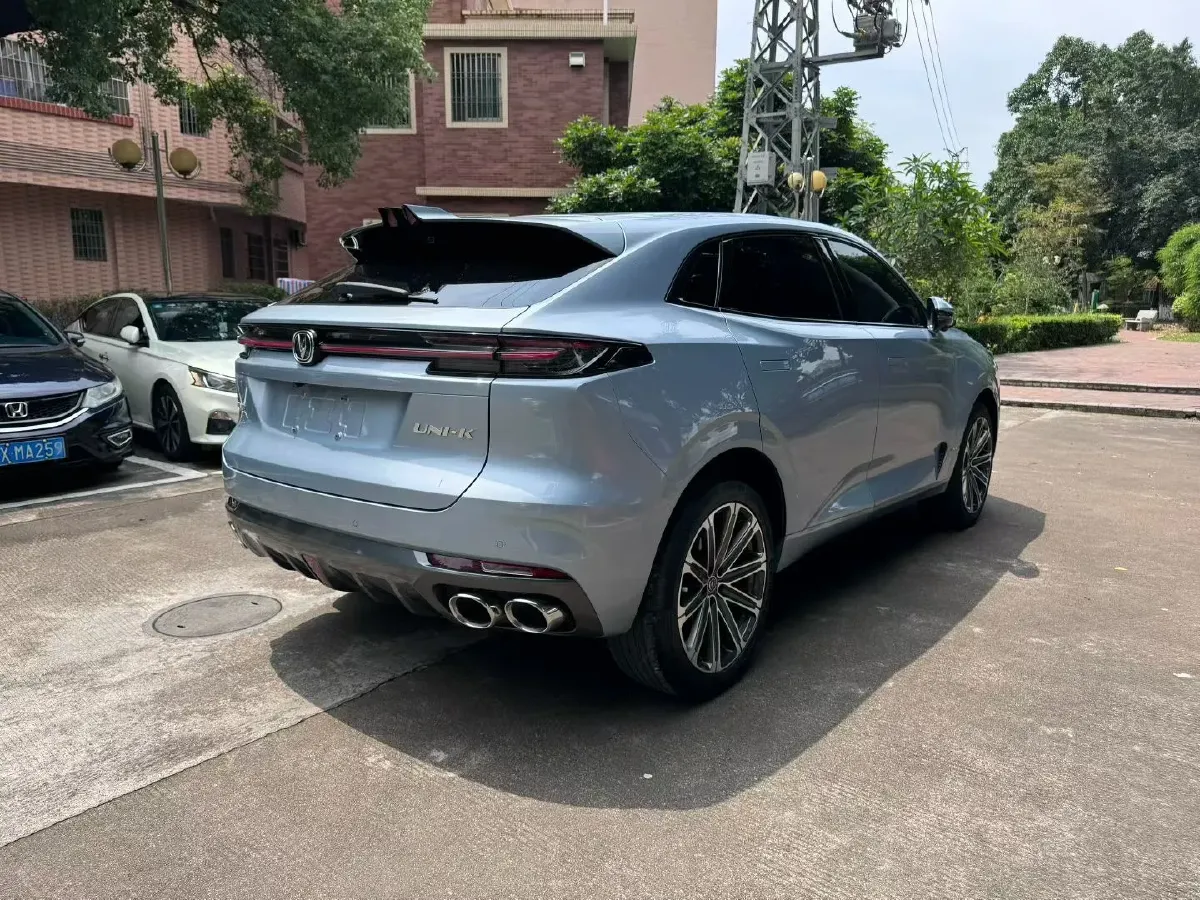 2021 ChangAn UNI-K 2.0T 233HP L4 8AT,autocango,china used car exporter,china ev exporter,chinese used car exporter,chinese used ev exporter