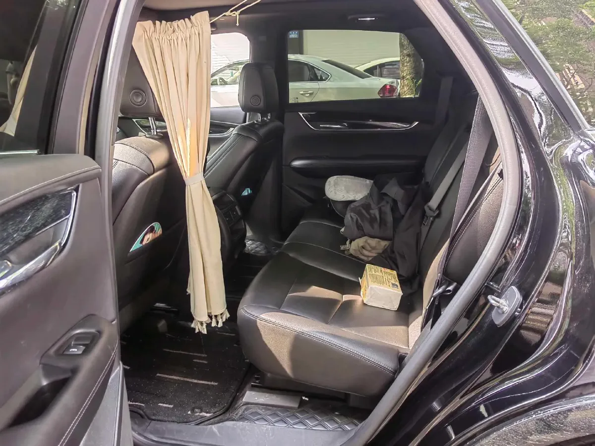 2021 Cadillac XT5 2.0T 237HP L4 9AT,autocango,china used car exporter,china ev exporter,chinese used car exporter,chinese used ev exporter