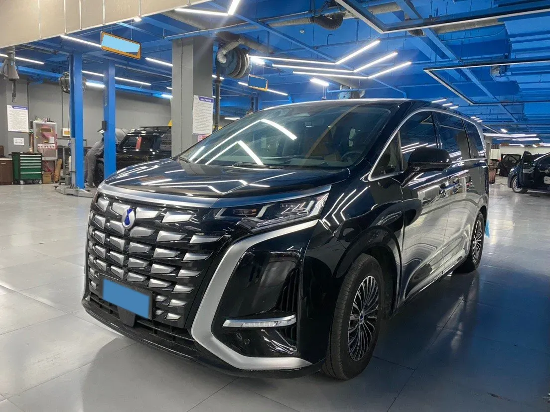 2022 Mercedes-Benz GLC Class 2.0T 197HP L4 9AT,autocango,china used car exporter,china ev exporter,chinese used car exporter,chinese used ev exporter