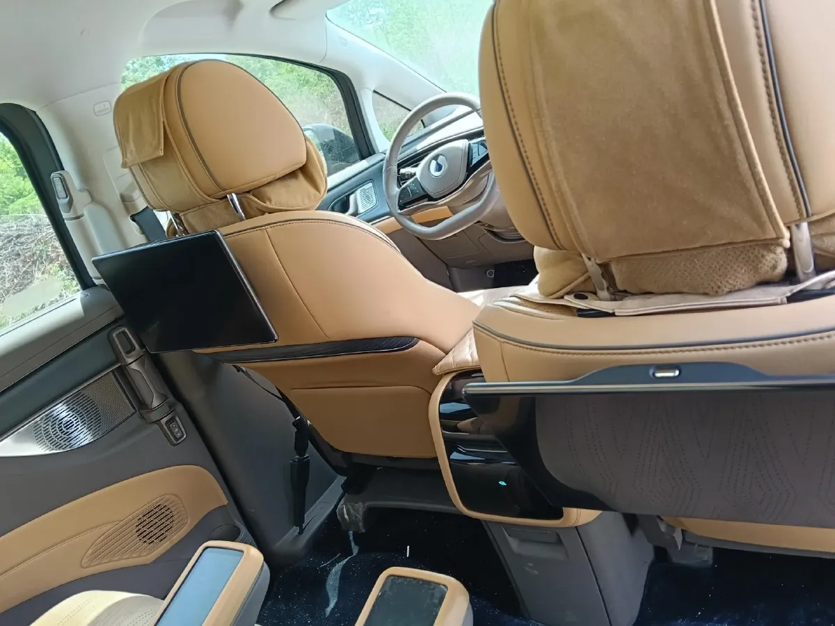 2022 Mercedes-Benz GLC Class 2.0T 197HP L4 9AT,autocango,china used car exporter,china ev exporter,chinese used car exporter,chinese used ev exporter
