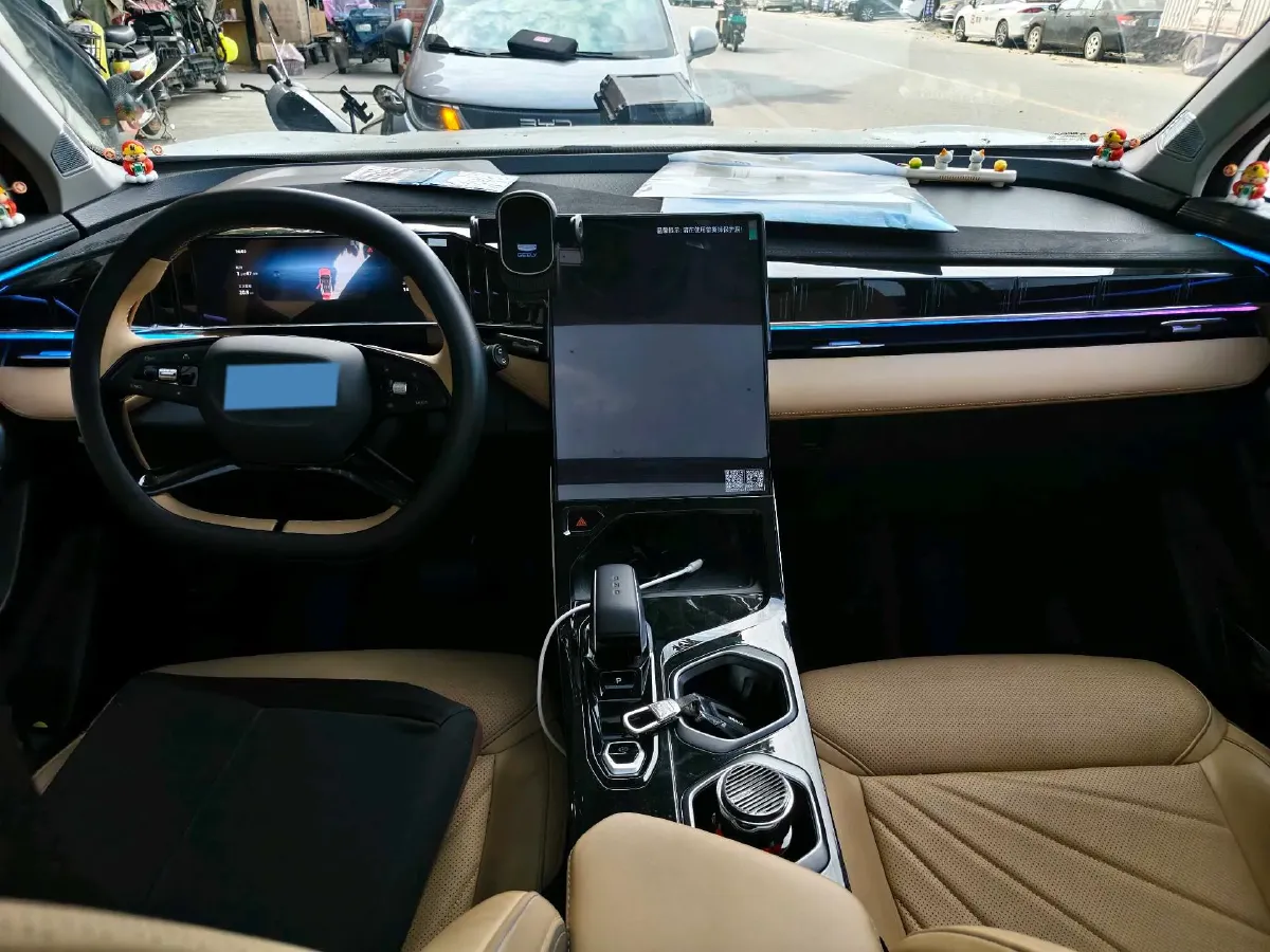 2023 Geely StarRay 1.5T 181HP L4 7DCT,autocango,china used car exporter,china ev exporter,chinese used car exporter,chinese used ev exporter