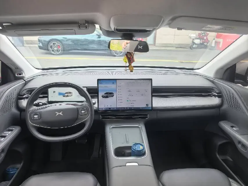 2025 Xpeng G6 BEV 68.5KWH,autocango,china used car exporter,china ev exporter,chinese used car exporter,chinese used ev exporter