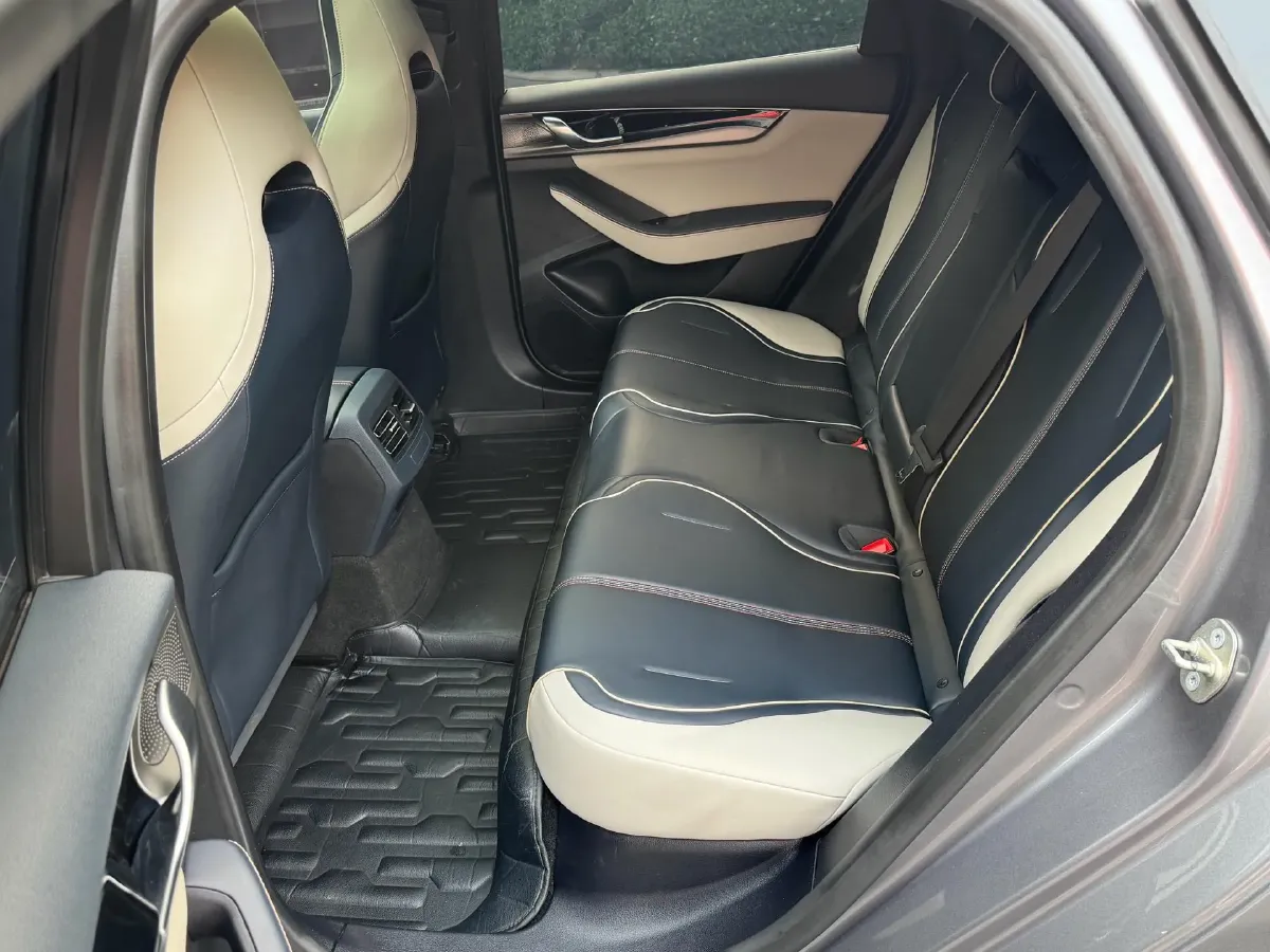 2021 Haval F7 1.5T 169HP L4 7DCT,autocango,china used car exporter,china ev exporter,chinese used car exporter,chinese used ev exporter