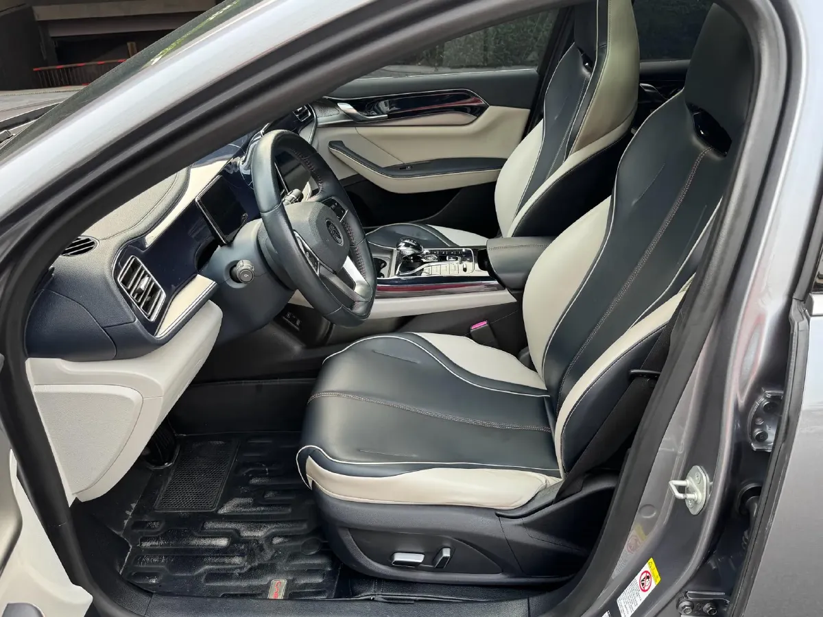 2021 Haval F7 1.5T 169HP L4 7DCT,autocango,china used car exporter,china ev exporter,chinese used car exporter,chinese used ev exporter