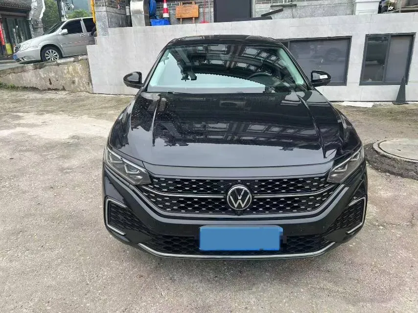 2023 Volkswagen Passat 2.0T 186HP L4 7DCT,autocango,china used car exporter,china ev exporter,chinese used car exporter,chinese used ev exporter
