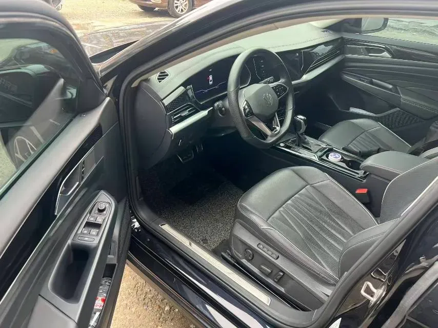 2023 Volkswagen Passat 2.0T 186HP L4 7DCT,autocango,china used car exporter,china ev exporter,chinese used car exporter,chinese used ev exporter