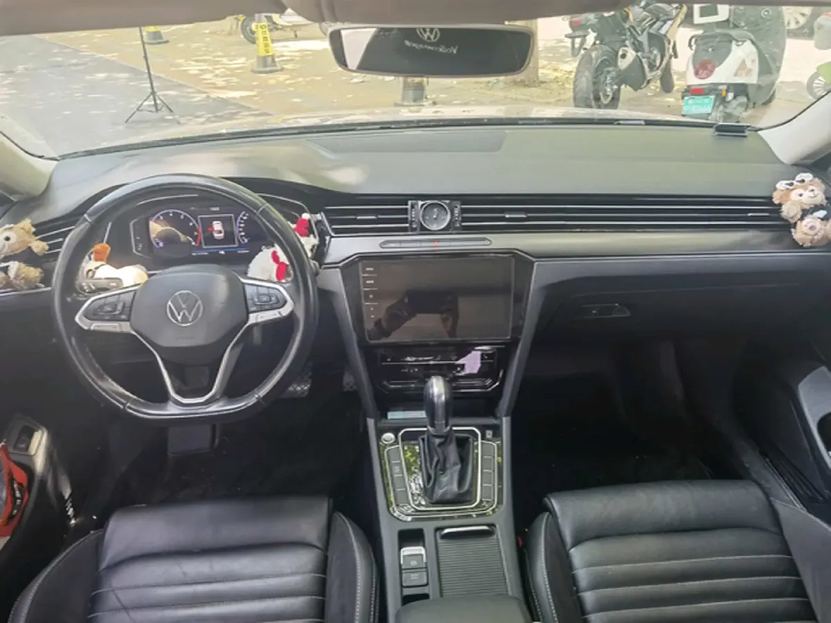 2020 Volkswagen Magotan 2.0T 186HP L4 7DCT,autocango,china used car exporter,china ev exporter,chinese used car exporter,chinese used ev exporter
