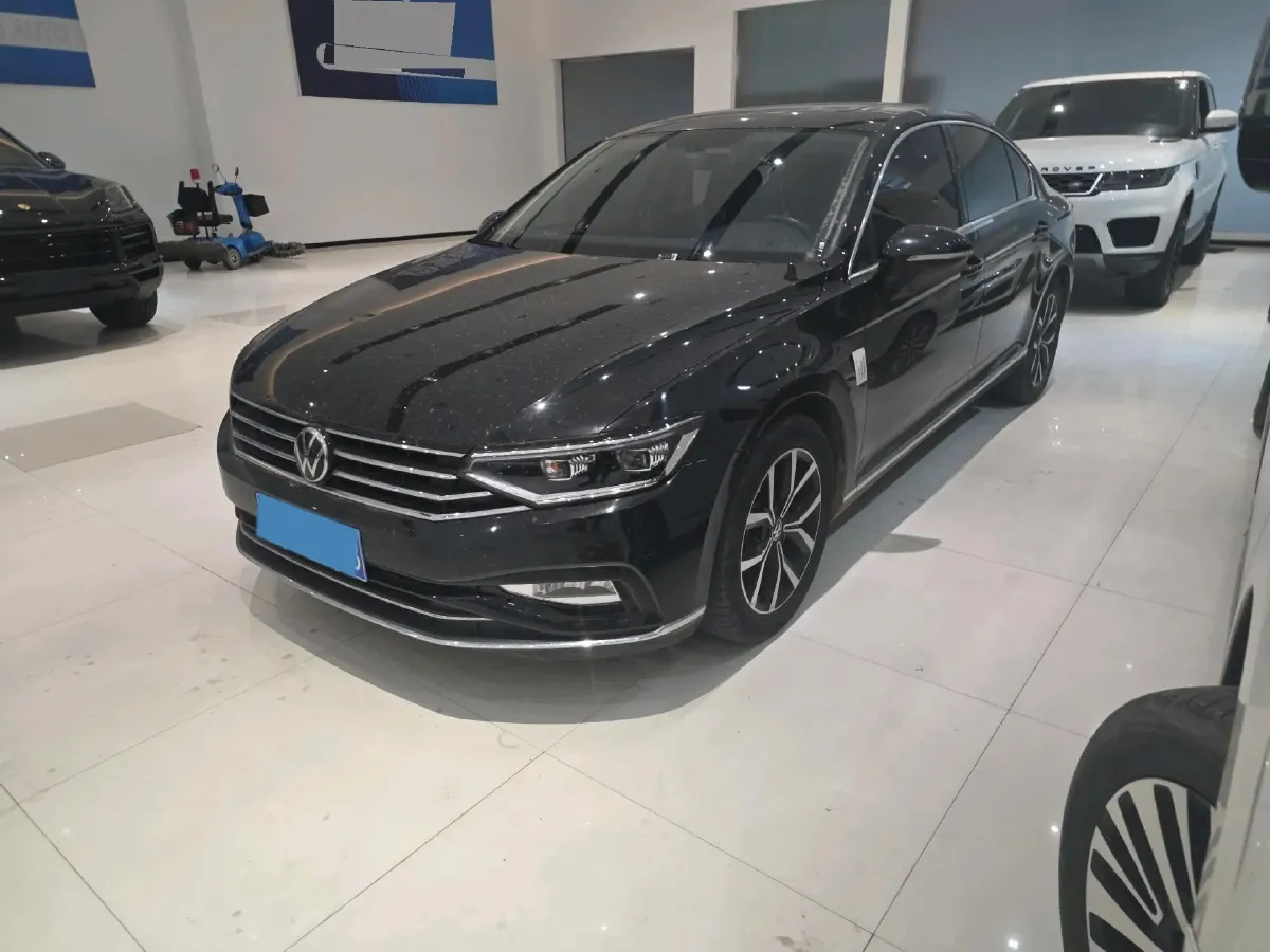 2020 Volkswagen Magotan 2.0T 186HP L4 7DCT,autocango,china used car exporter,china ev exporter,chinese used car exporter,chinese used ev exporter