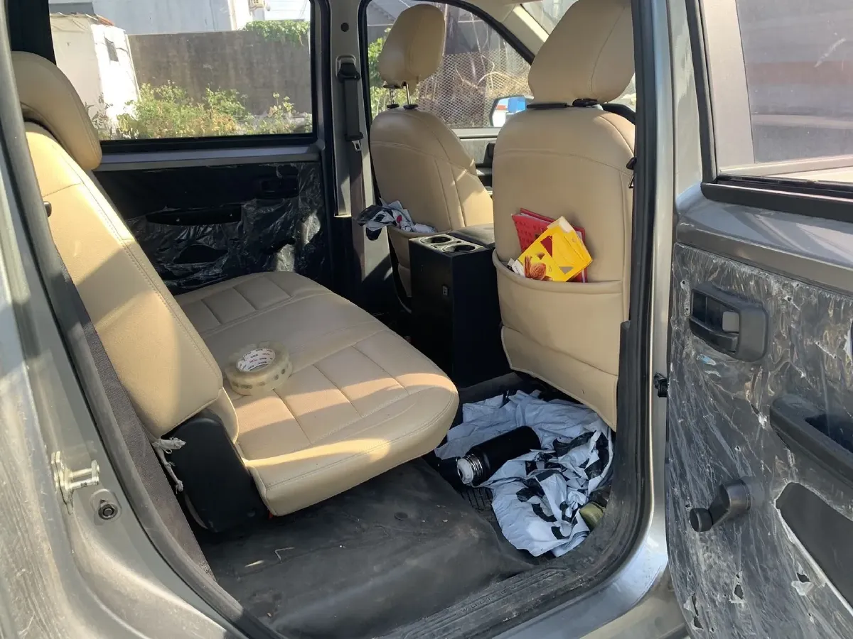 2020 WuLing HongGuang Plus 1.5L 99HP L4 6MT,autocango,china used car exporter,china ev exporter,chinese used car exporter,chinese used ev exporter